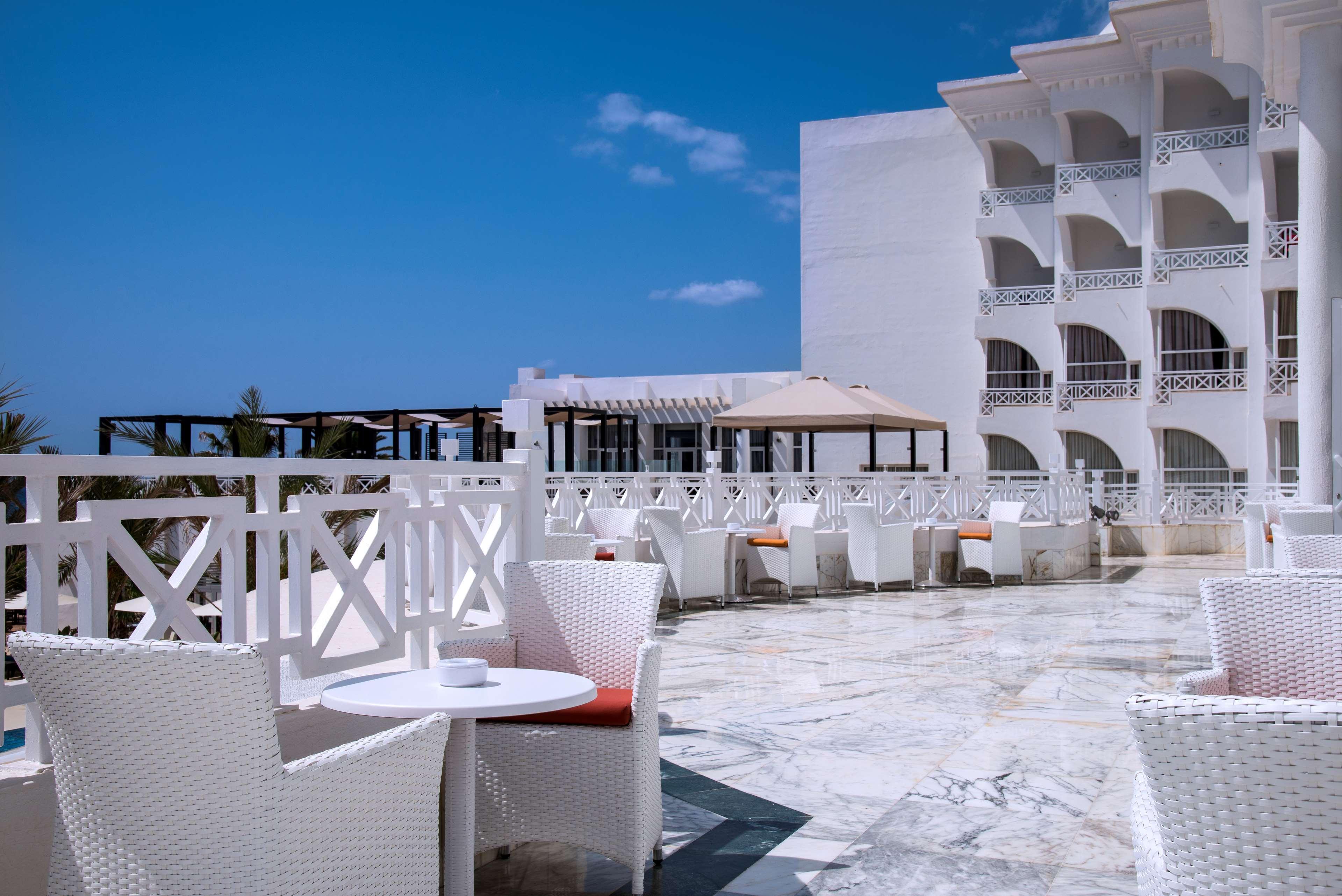 Radisson Blu Resort & Thalasso האממט מראה חיצוני תמונה The hotel's rooftop