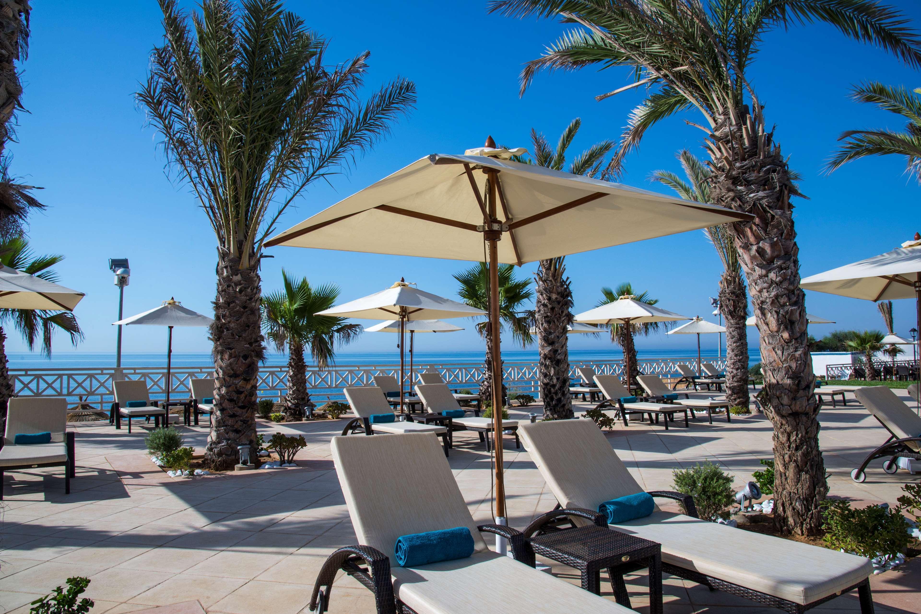 Radisson Blu Resort & Thalasso האממט מראה חיצוני תמונה The beach at the Hilton Tel Aviv