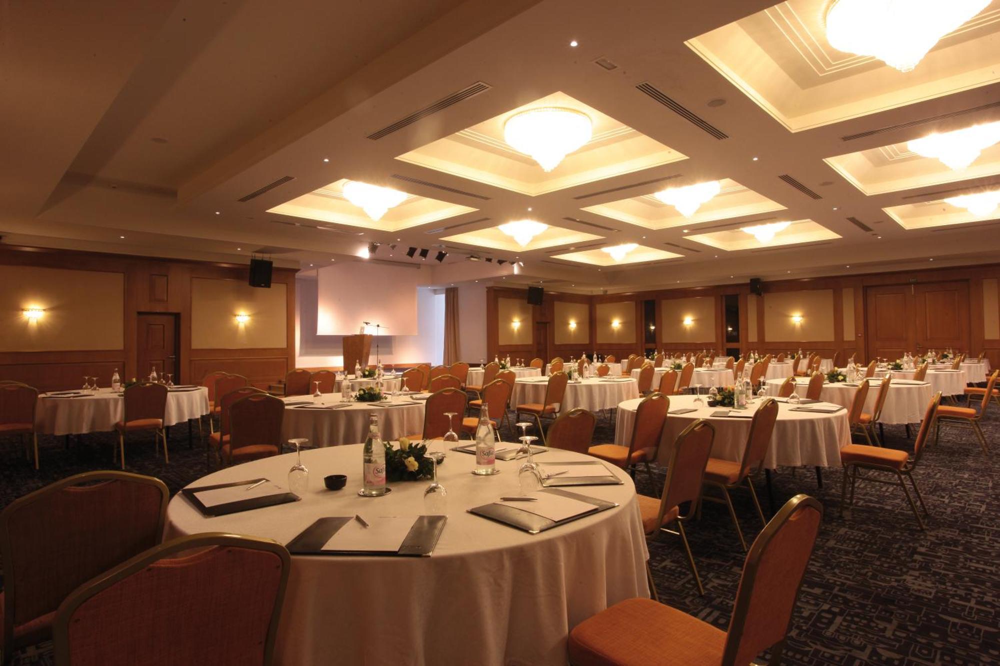 Radisson Blu Resort & Thalasso האממט מראה חיצוני תמונה The ballroom at the hotel